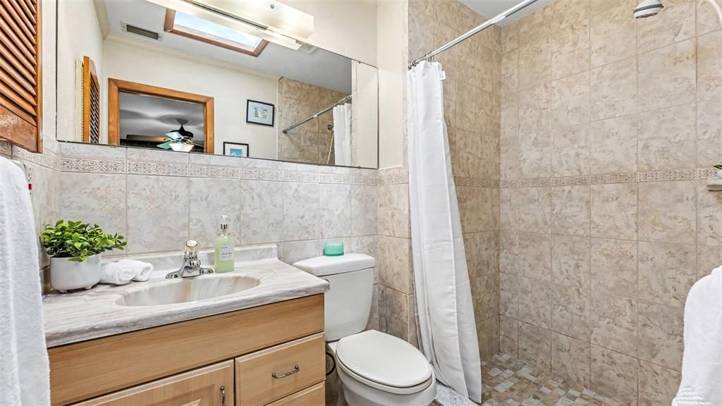 На продажу: $365,000 (3 спален, 3 ванн, 2257 Квадратных фут)