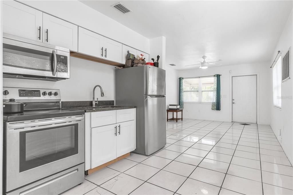 For Sale: $319,000 (5 beds, 0 baths, 2060 Square Feet)