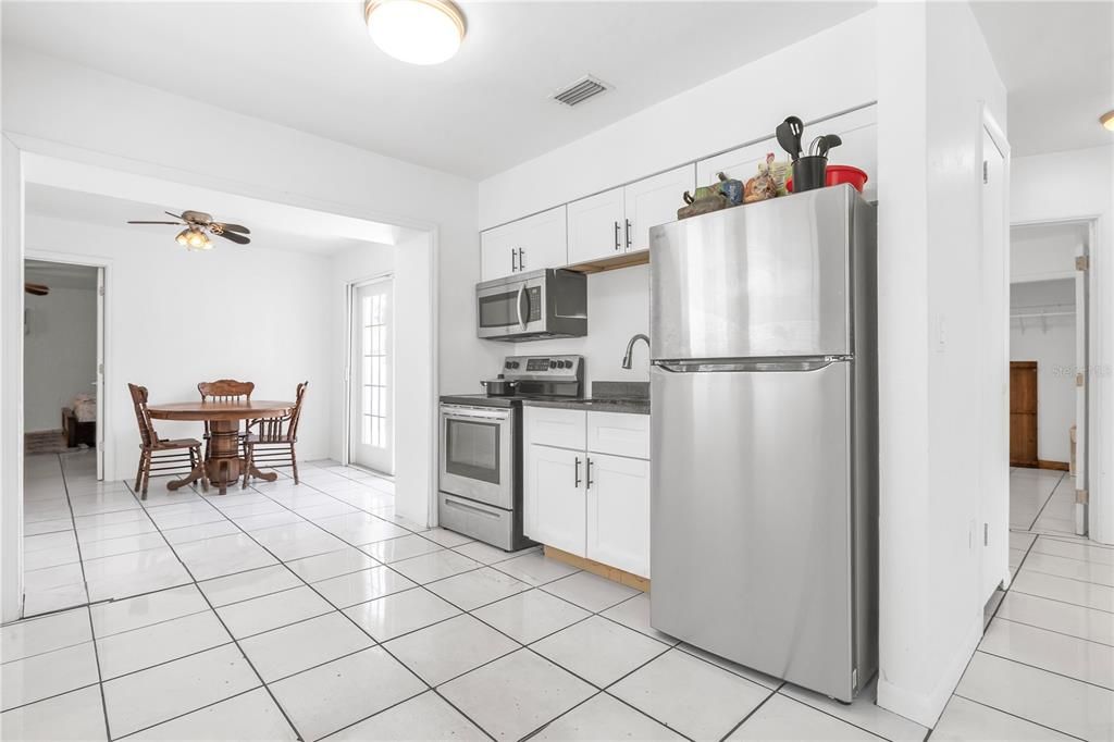 For Sale: $319,000 (5 beds, 0 baths, 2060 Square Feet)