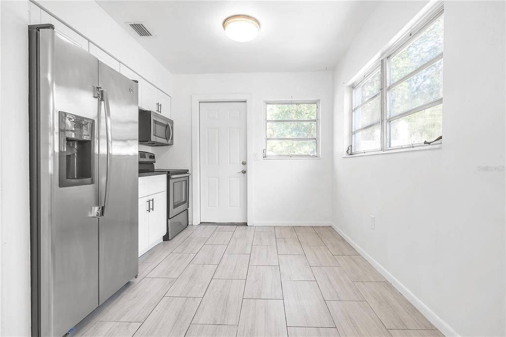 For Sale: $319,000 (5 beds, 0 baths, 2060 Square Feet)
