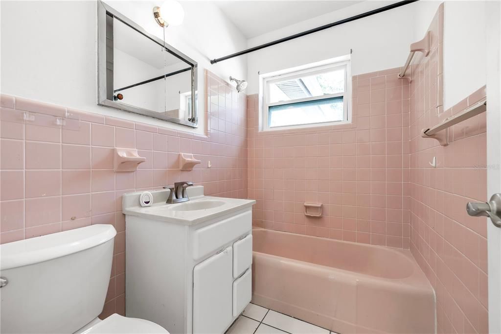 For Sale: $319,000 (5 beds, 0 baths, 2060 Square Feet)
