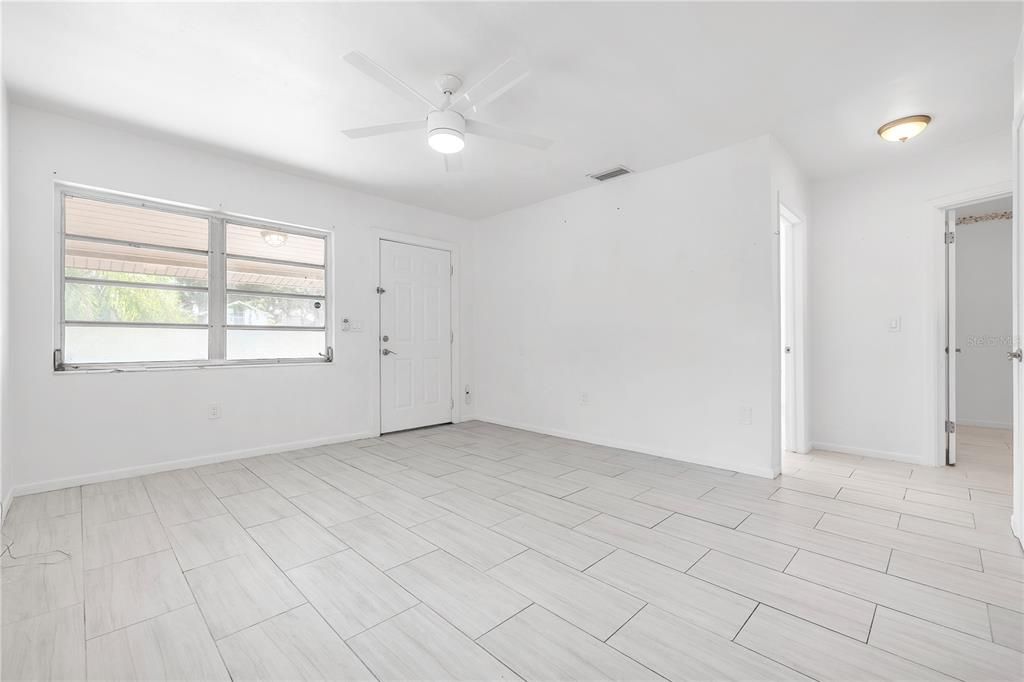 For Sale: $319,000 (5 beds, 0 baths, 2060 Square Feet)