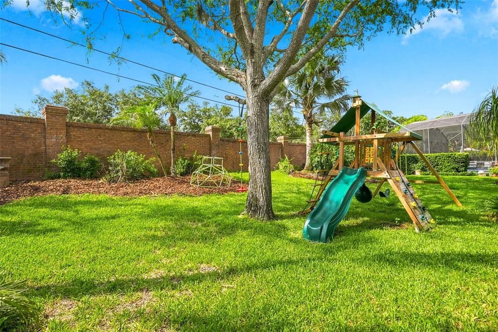 For Sale: $850,000 (4 beds, 3 baths, 2845 Square Feet)