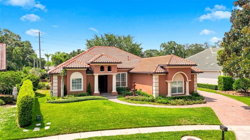 For Sale: $850,000 (4 beds, 3 baths, 2845 Square Feet)