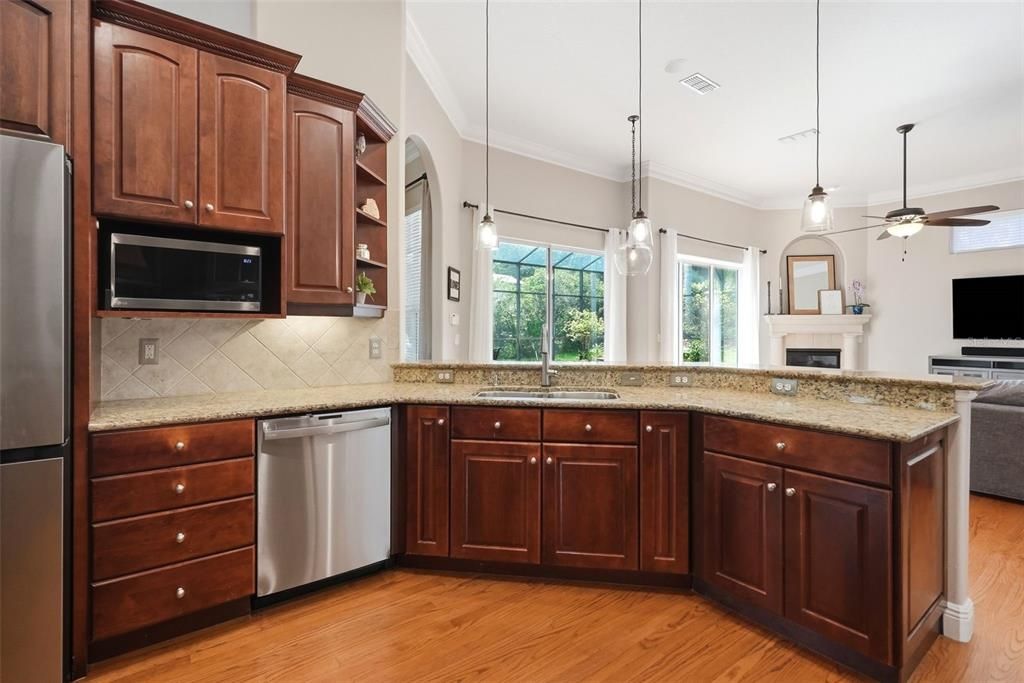 For Sale: $850,000 (4 beds, 3 baths, 2845 Square Feet)