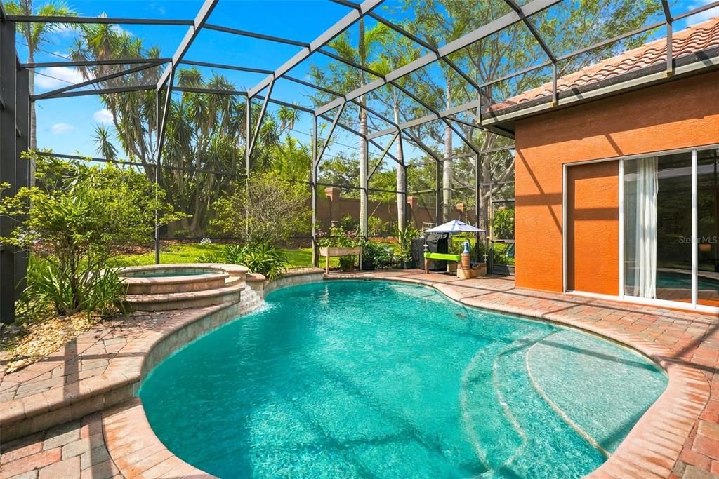 For Sale: $850,000 (4 beds, 3 baths, 2845 Square Feet)