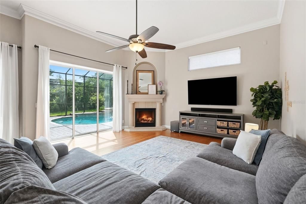 For Sale: $850,000 (4 beds, 3 baths, 2845 Square Feet)