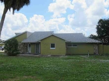 Vendido Recientemente: $380,000 (3 camas, 2 baños, 2184 Pies cuadrados)