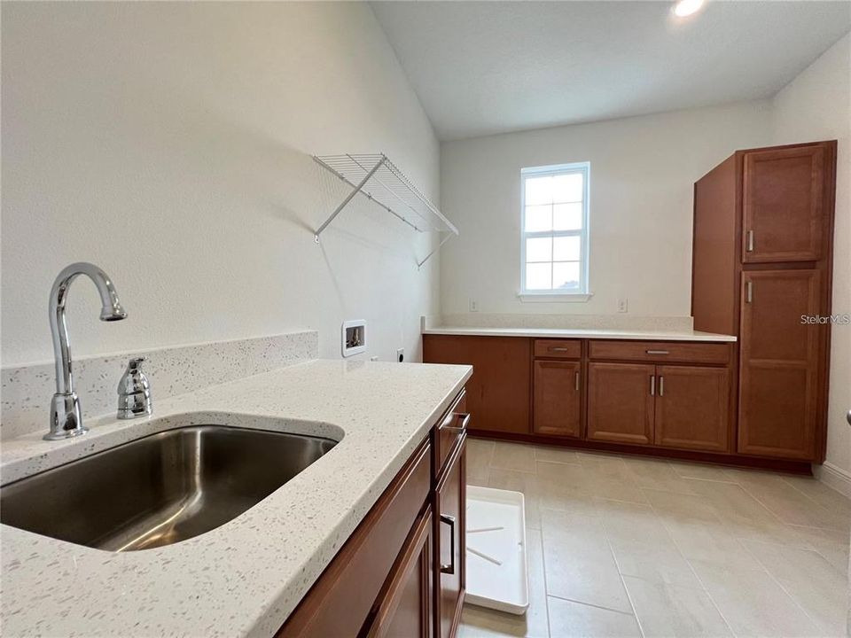 В аренду: $4,390 (4 спален, 4 ванн, 3202 Квадратных фут)