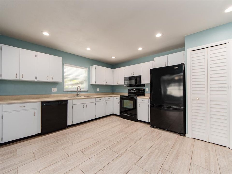 For Sale: $459,900 (3 beds, 2 baths, 1500 Square Feet)