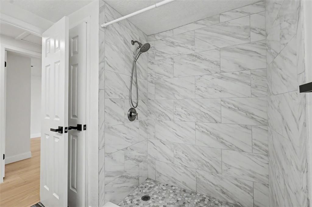 Active With Contract: $439,000 (3 beds, 2 baths, 1612 Square Feet)