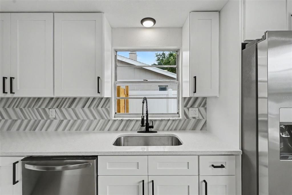 Active With Contract: $439,000 (3 beds, 2 baths, 1612 Square Feet)