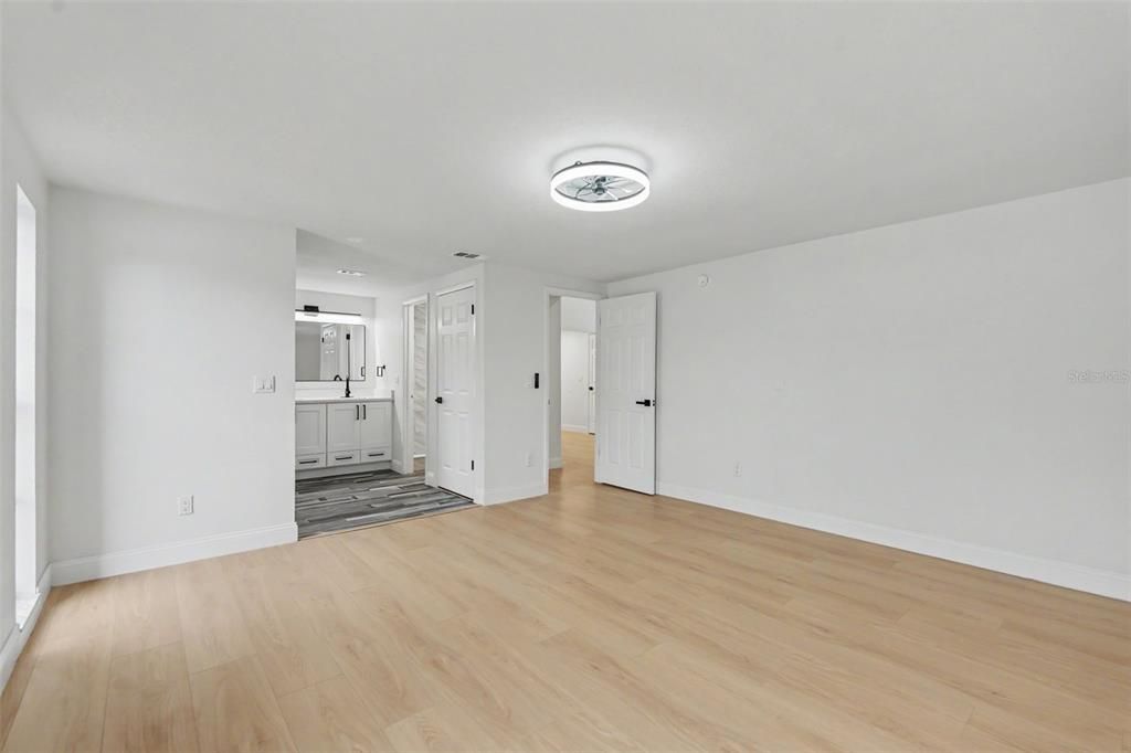 Active With Contract: $439,000 (3 beds, 2 baths, 1612 Square Feet)