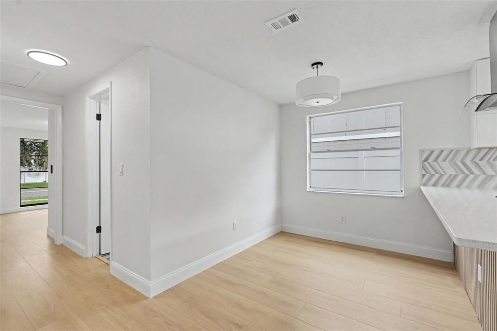 Active With Contract: $439,000 (3 beds, 2 baths, 1612 Square Feet)
