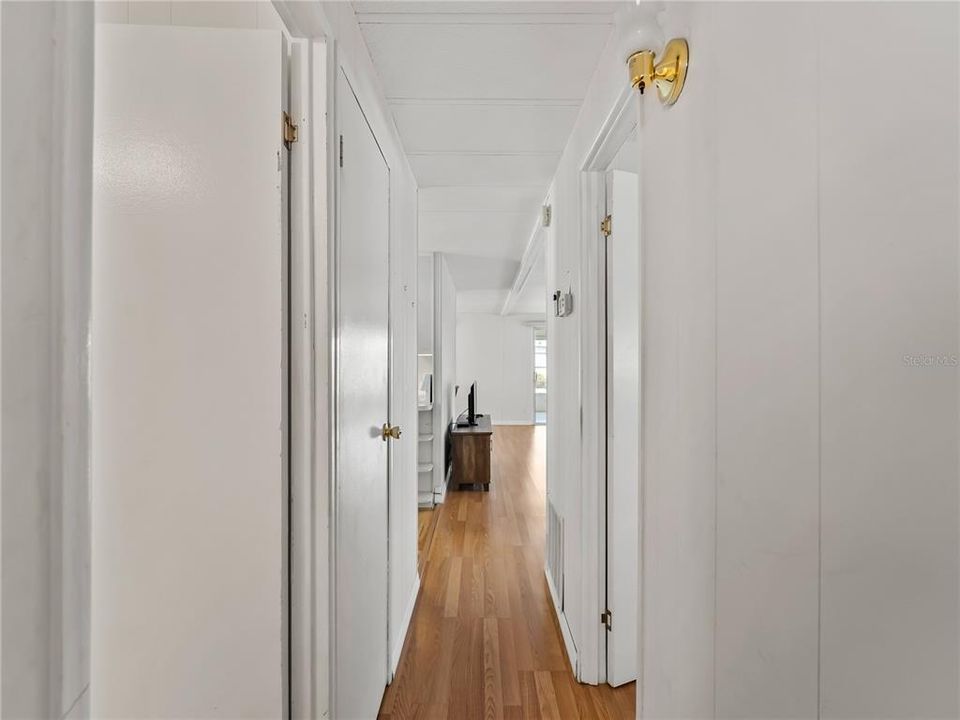 На продажу: $152,000 (2 спален, 2 ванн, 1032 Квадратных фут)