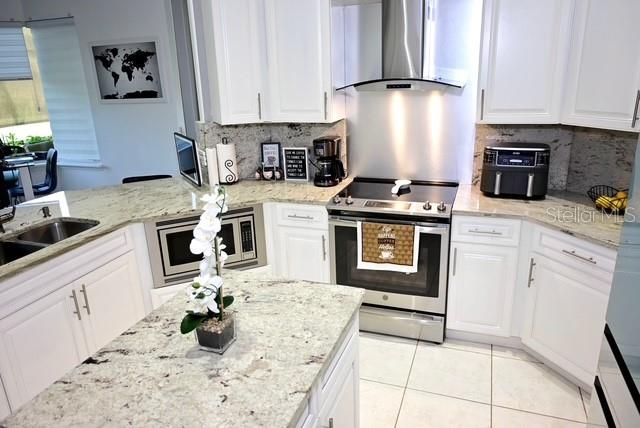 En Venta: $749,900 (4 camas, 3 baños, 3325 Pies cuadrados)
