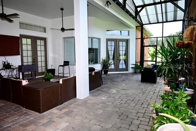 En Venta: $749,900 (4 camas, 3 baños, 3325 Pies cuadrados)