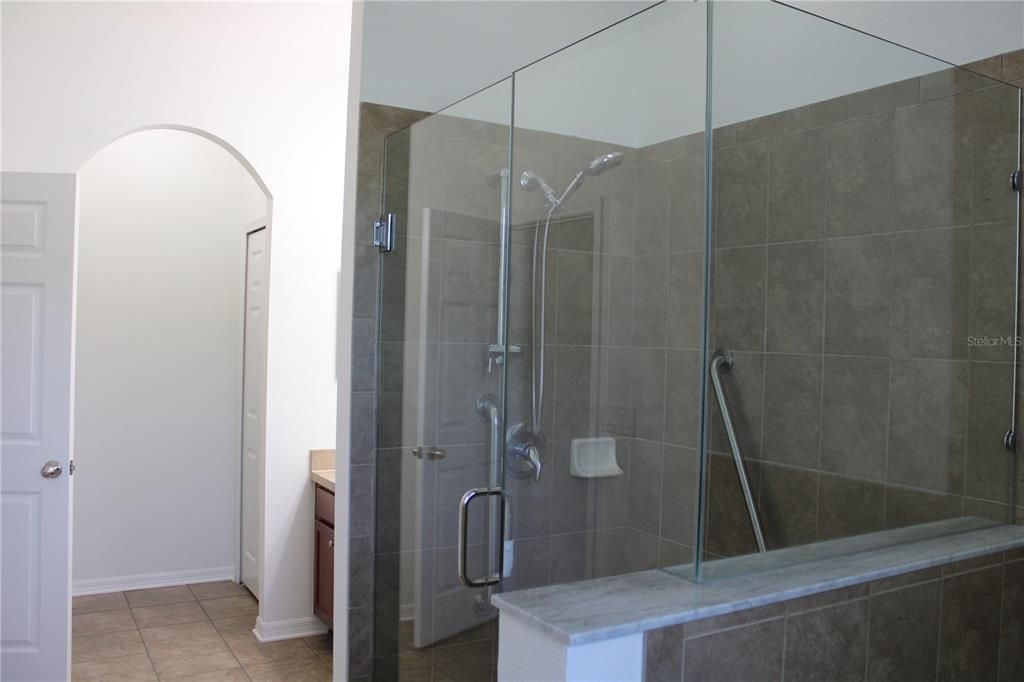 For Rent: $2,795 (3 beds, 2 baths, 1772 Square Feet)