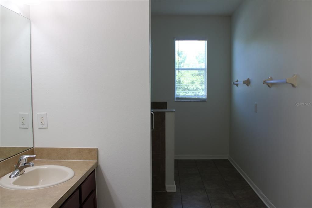 For Rent: $2,795 (3 beds, 2 baths, 1772 Square Feet)