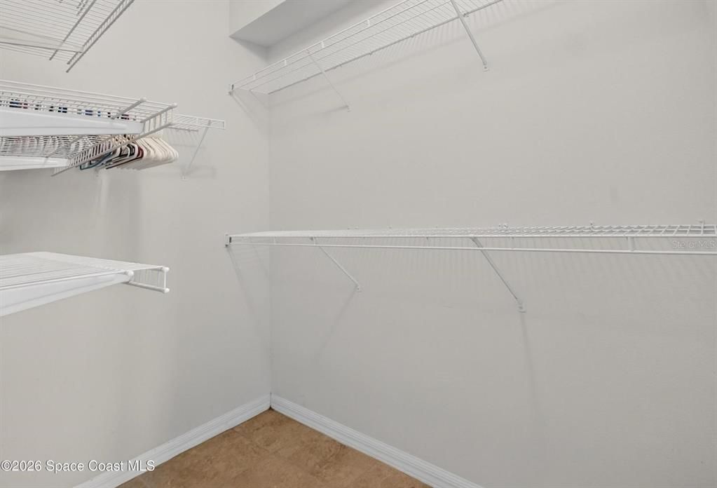 For Sale: $469,000 (4 beds, 2 baths, 1902 Square Feet)