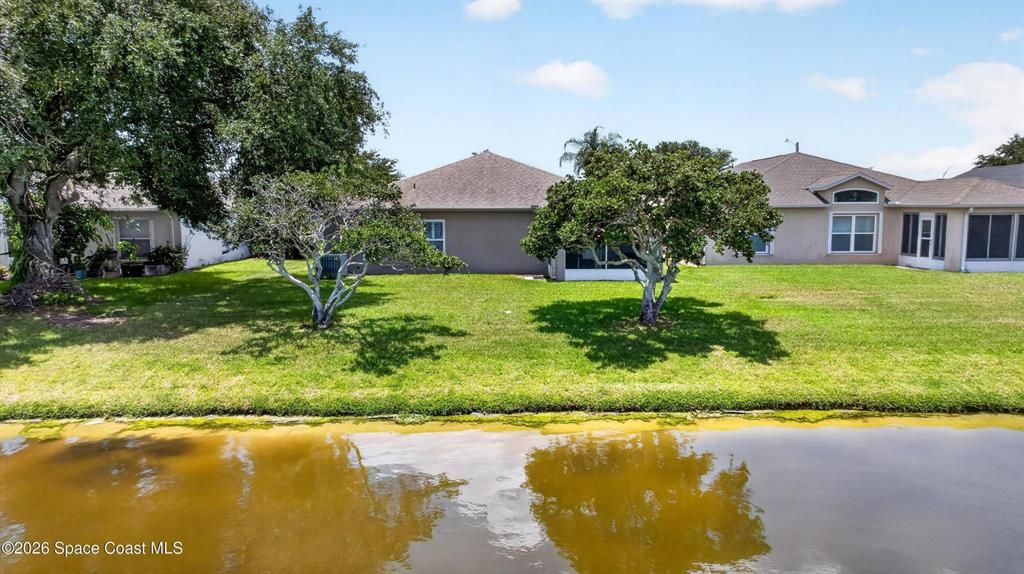 For Sale: $469,000 (4 beds, 2 baths, 1902 Square Feet)