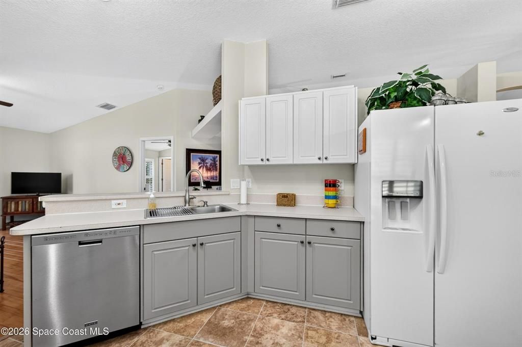 For Sale: $469,000 (4 beds, 2 baths, 1902 Square Feet)