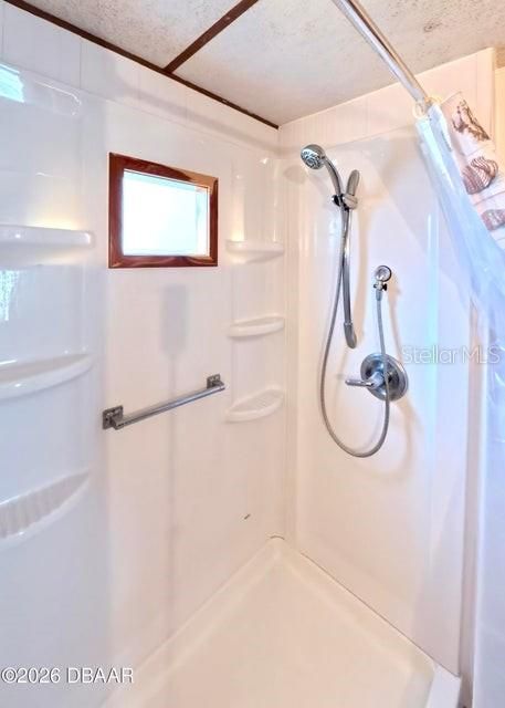 На продажу: $134,900 (2 спален, 1 ванн, 612 Квадратных фут)