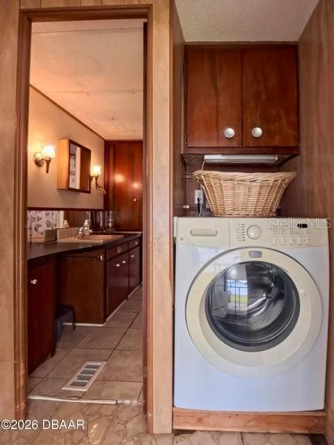 На продажу: $134,900 (2 спален, 1 ванн, 612 Квадратных фут)