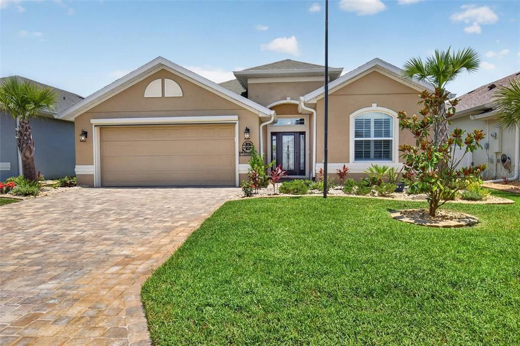 For Sale: $424,900 (3 beds, 2 baths, 1905 Square Feet)