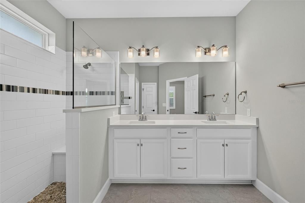 For Sale: $424,900 (3 beds, 2 baths, 1905 Square Feet)