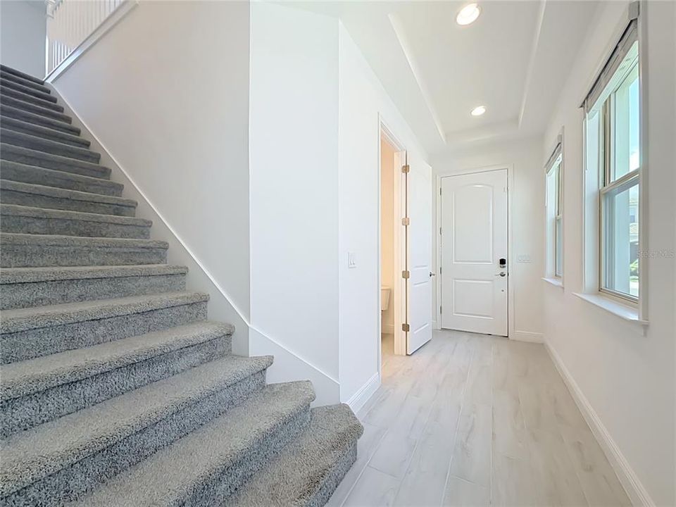В аренду: $4,200 (5 спален, 4 ванн, 3233 Квадратных фут)