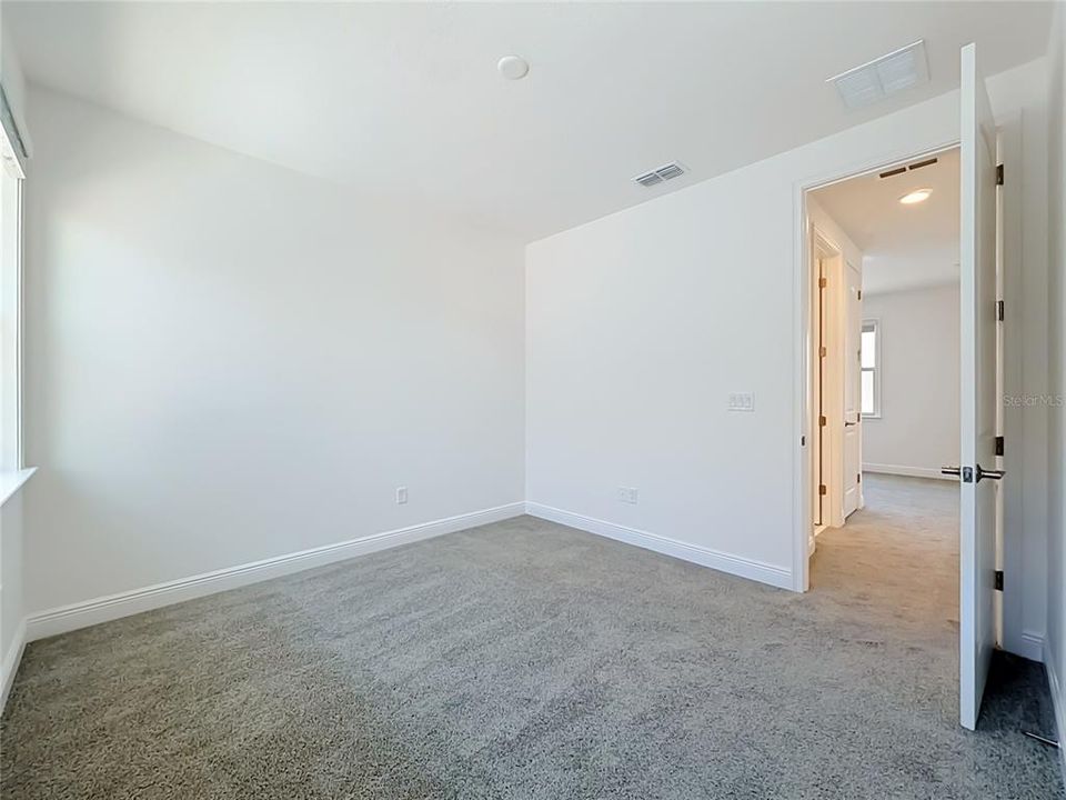 В аренду: $4,200 (5 спален, 4 ванн, 3233 Квадратных фут)