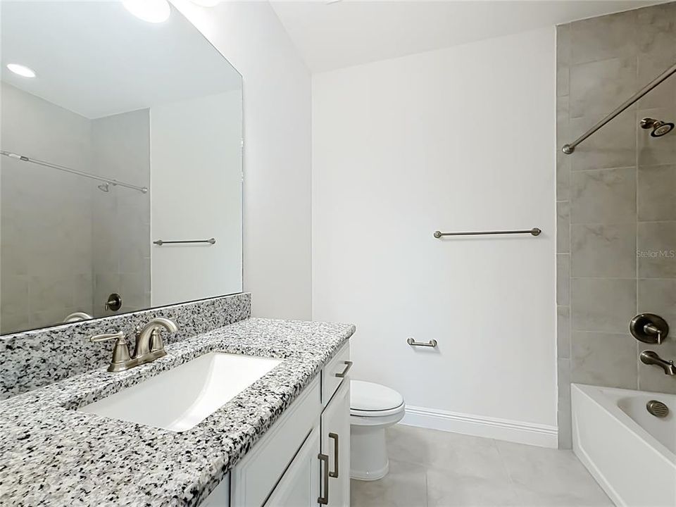 В аренду: $4,200 (5 спален, 4 ванн, 3233 Квадратных фут)