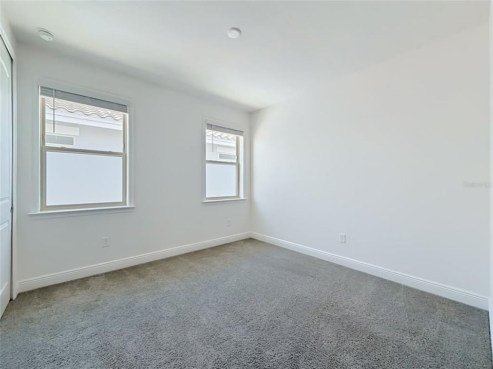 В аренду: $4,200 (5 спален, 4 ванн, 3233 Квадратных фут)
