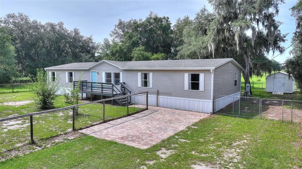 For Sale: $235,000 (5 beds, 3 baths, 2280 Square Feet)