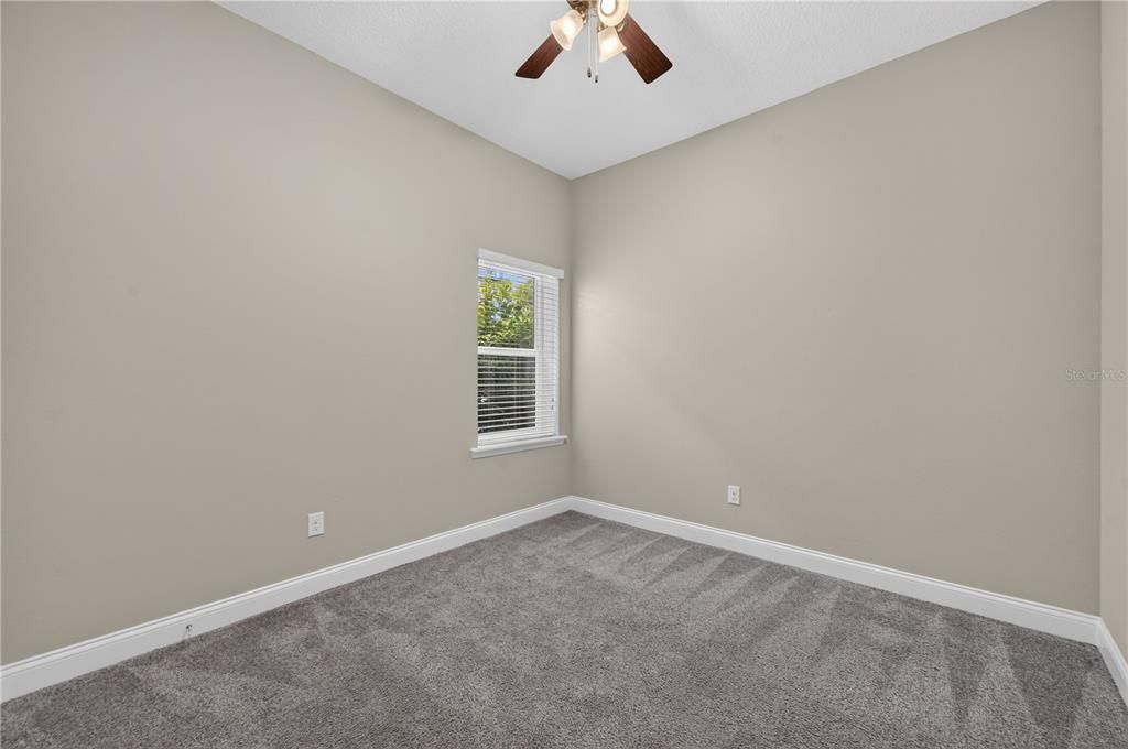 Activo con contrato: $646,000 (3 camas, 2 baños, 1916 Pies cuadrados)