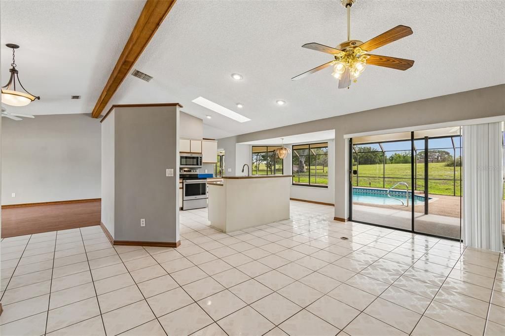 Active With Contract: $349,900 (3 beds, 2 baths, 1901 Square Feet)
