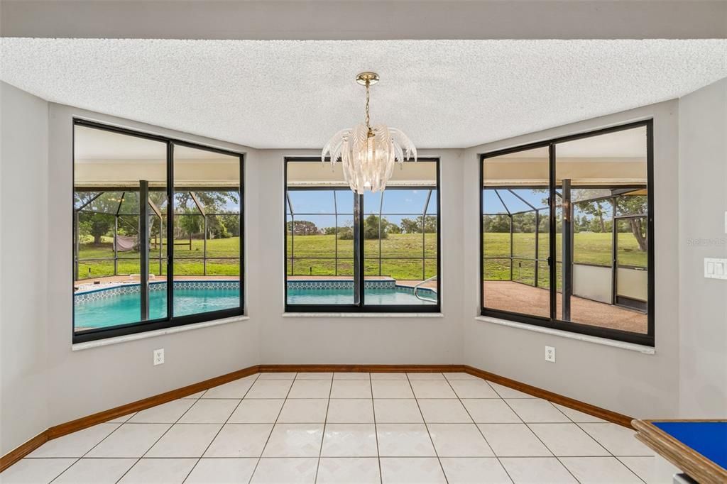 Active With Contract: $349,900 (3 beds, 2 baths, 1901 Square Feet)