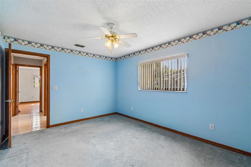 Active With Contract: $349,900 (3 beds, 2 baths, 1901 Square Feet)
