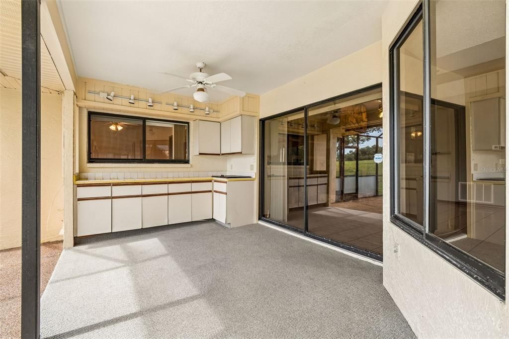 Active With Contract: $349,900 (3 beds, 2 baths, 1901 Square Feet)