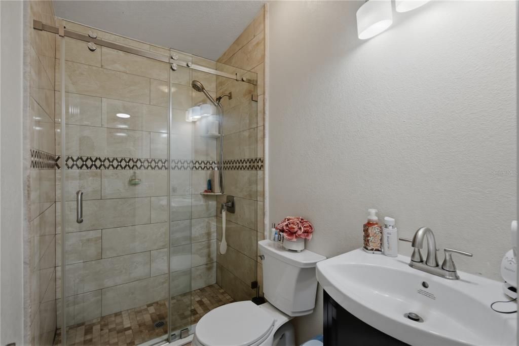 На продажу: $574,900 (4 спален, 2 ванн, 1782 Квадратных фут)