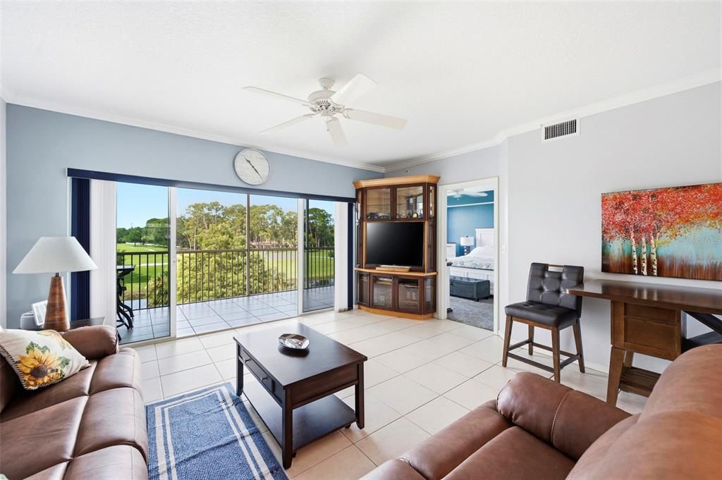 For Sale: $345,678 (2 beds, 2 baths, 1320 Square Feet)