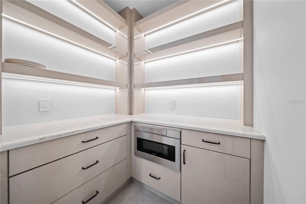 En Venta: $5,495,000 (5 camas, 5 baños, 3260 Pies cuadrados)