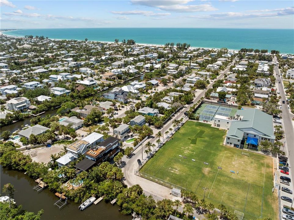 En Venta: $5,495,000 (5 camas, 5 baños, 3260 Pies cuadrados)