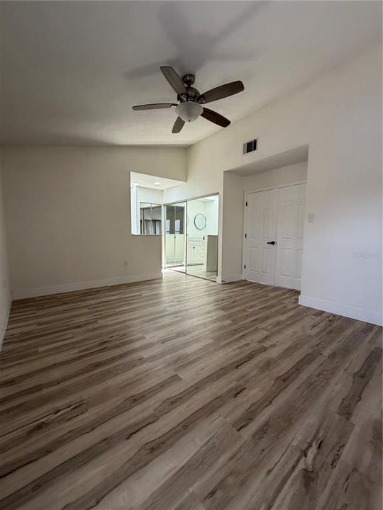 En Venta: $254,999 (3 camas, 2 baños, 1401 Pies cuadrados)