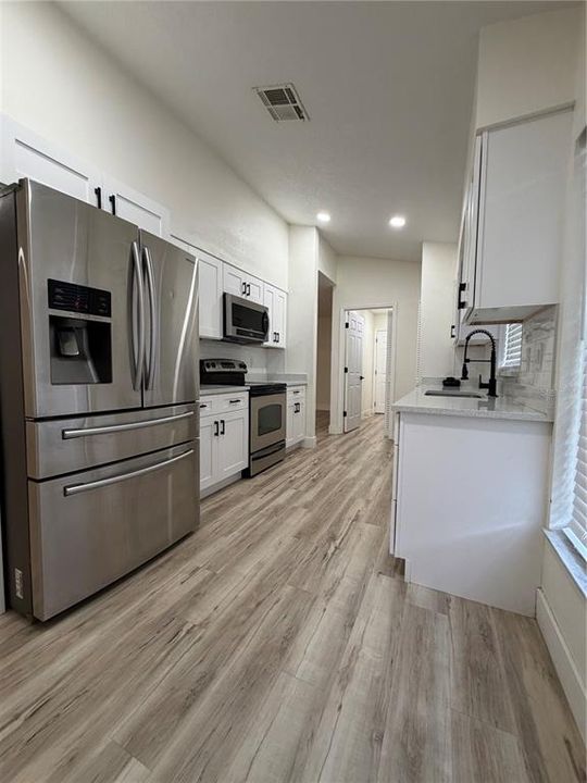 En Venta: $254,999 (3 camas, 2 baños, 1401 Pies cuadrados)