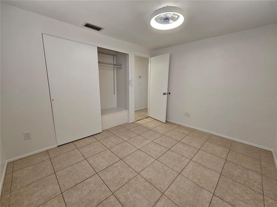 For Rent: $2,150 (2 beds, 1 baths, 1109 Square Feet)