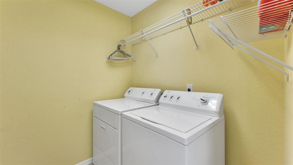 Active With Contract: $313,000 (3 beds, 2 baths, 1989 Square Feet)