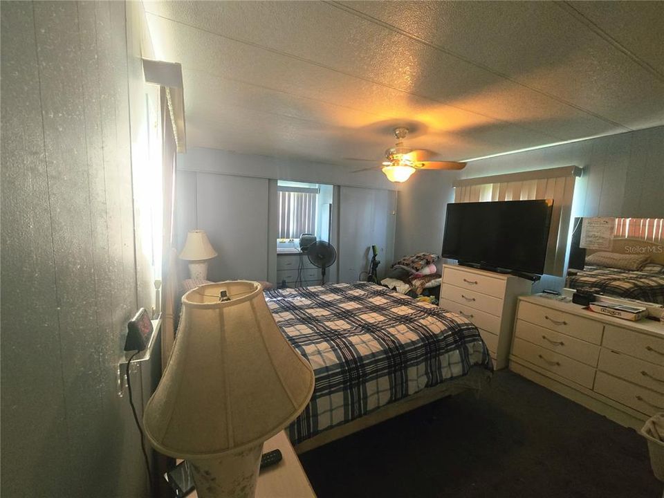 For Sale: $65,000 (1 beds, 1 baths, 624 Square Feet)