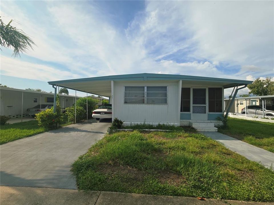 For Sale: $65,000 (1 beds, 1 baths, 624 Square Feet)
